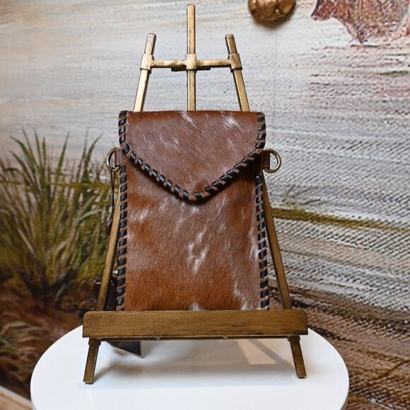 Klassy Cowgirl Leather Hair on Cowhide crossbody bag with black whipstitch - Picture 1 of 2